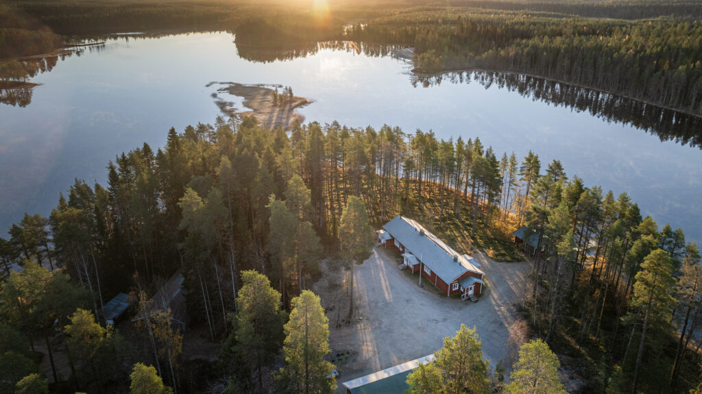 Basecamp Kuikka log lodge